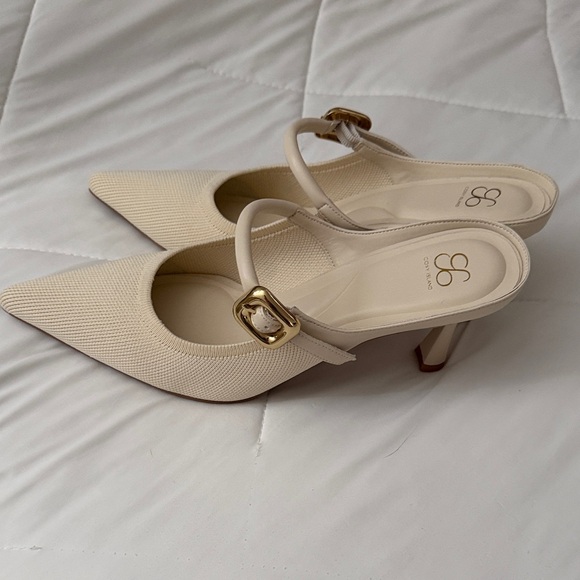 Chic Beige Pointed-Toe Heels - Picture 3 of 5